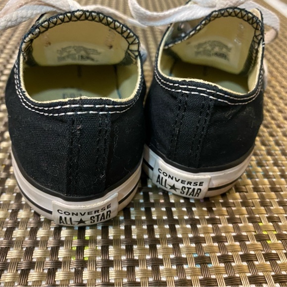 Converse Sneakers size 7 - Picture 4 of 8